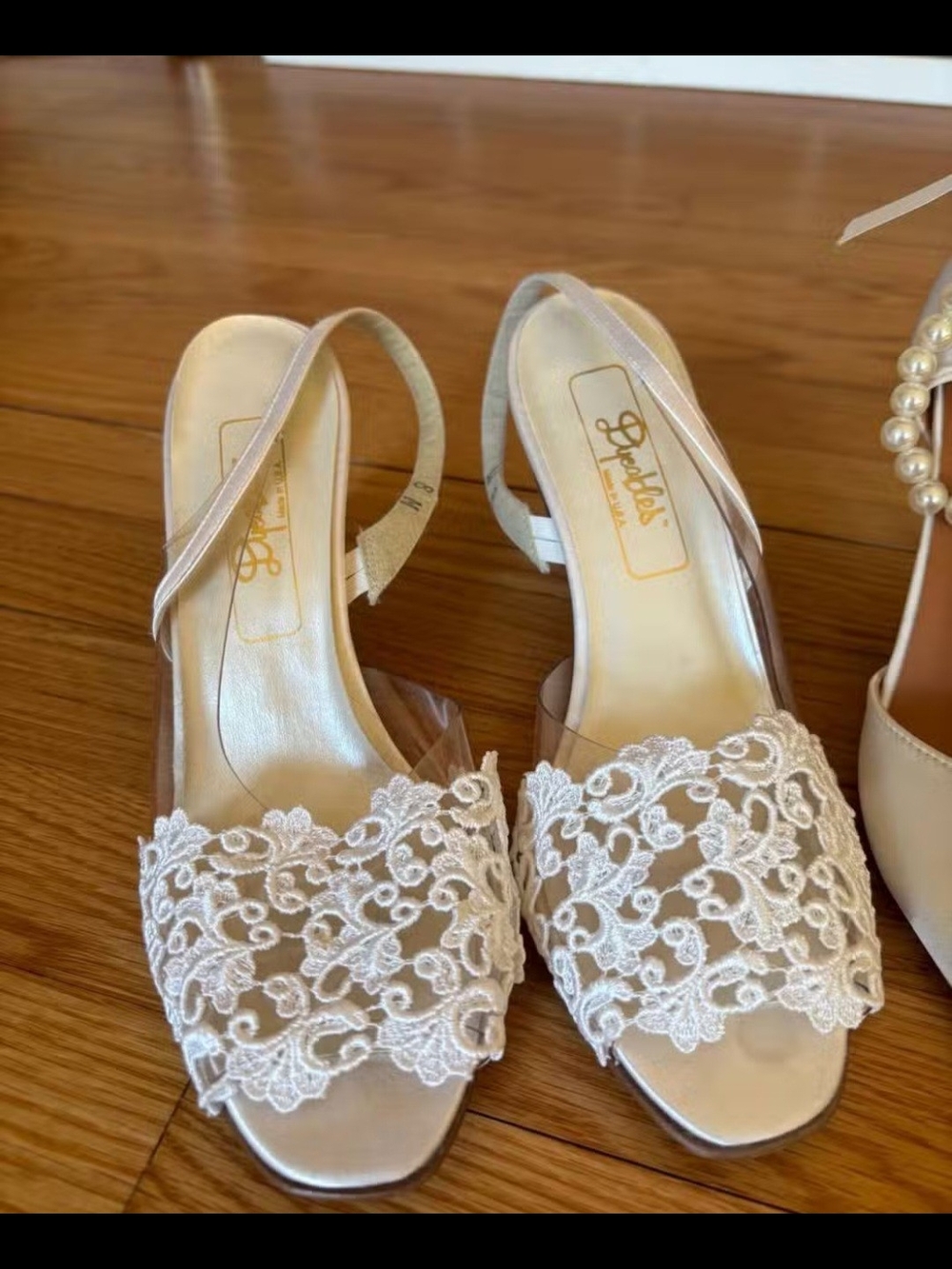 Lace Slingback Heels in Ivory